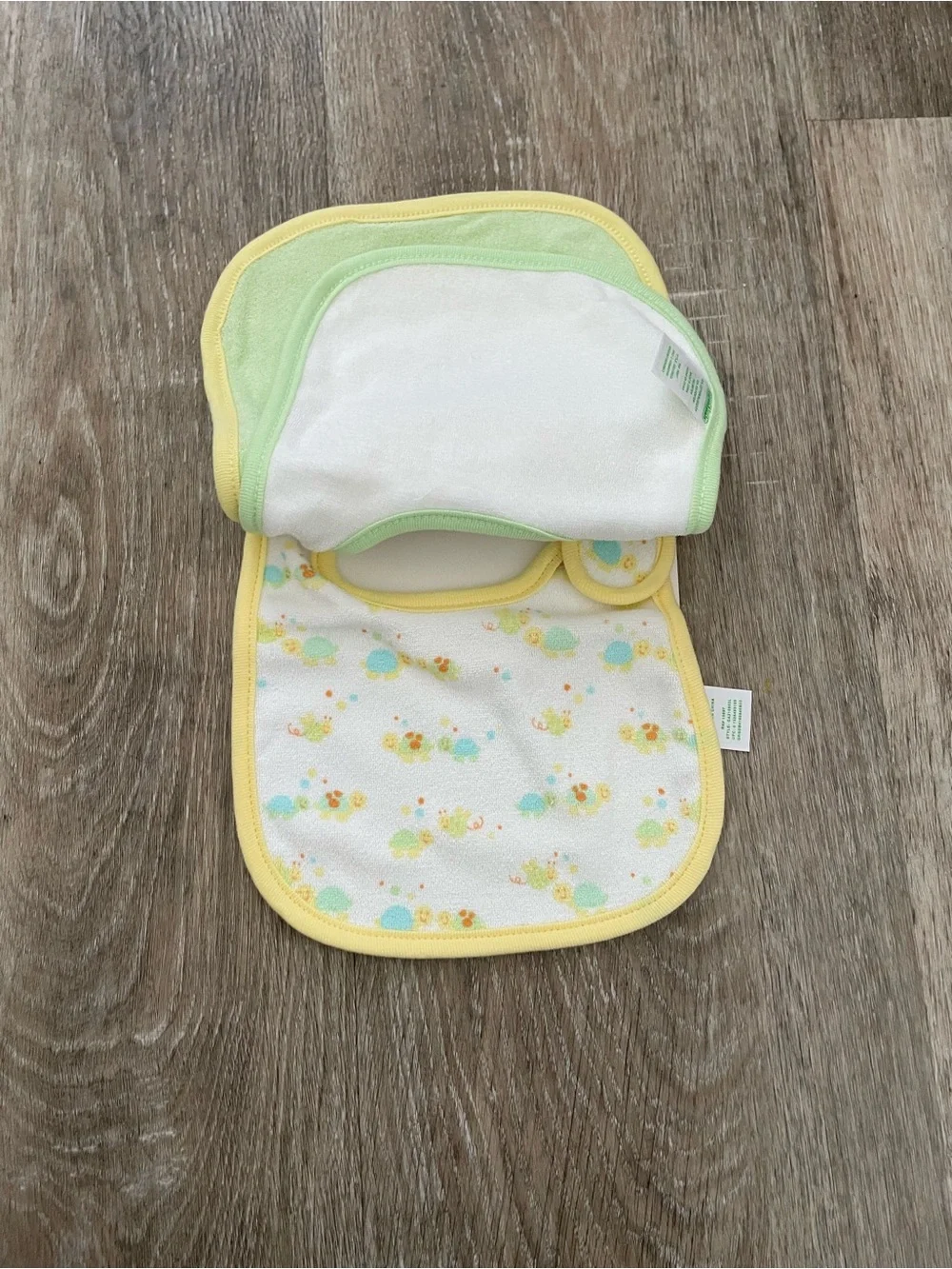 NWOT Garanimals Light Green Baby Bibs & Gowns Set - 3 Pack
